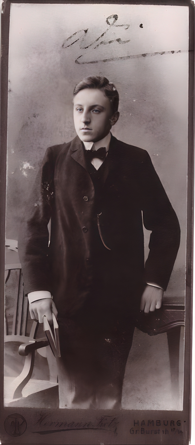 Carl von Ossietzky, etwa 1904, ca. 15-jährig